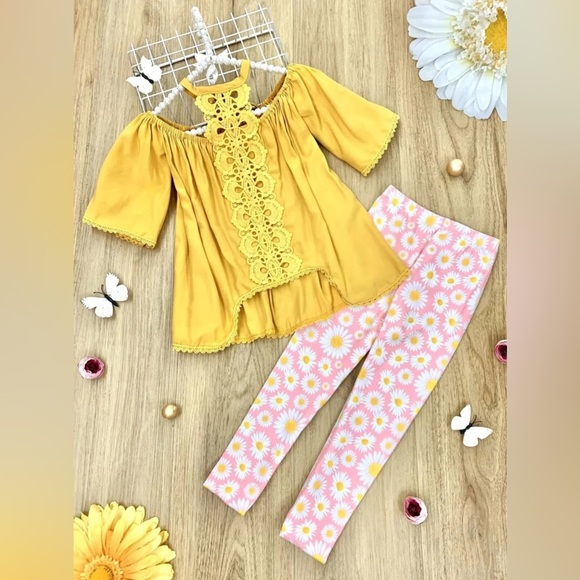 🏷️🆕 Lace Top & Daisies Legging set 4T-5T (Mia Belle) - Picture 3 of 4